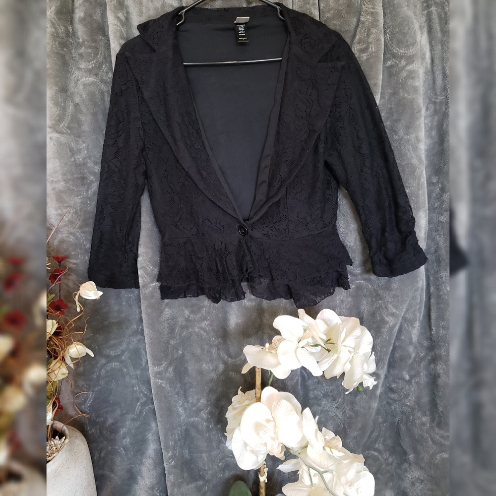 Cute lace shell short dress jacket